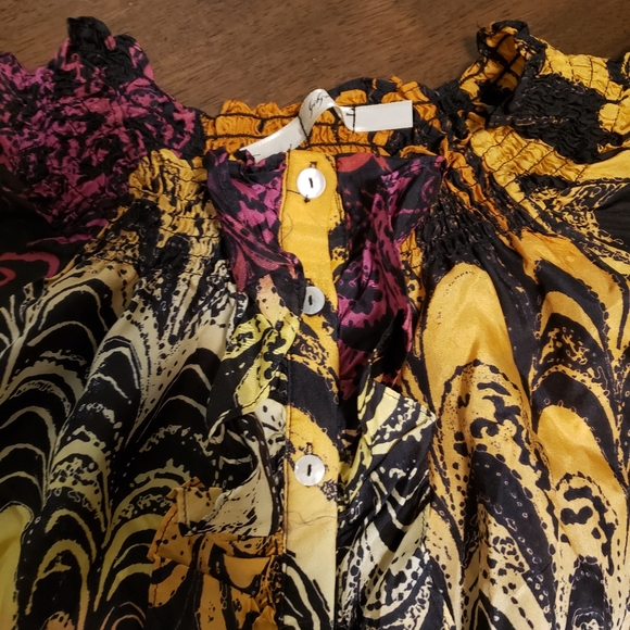 Top - Picture 2 of 2